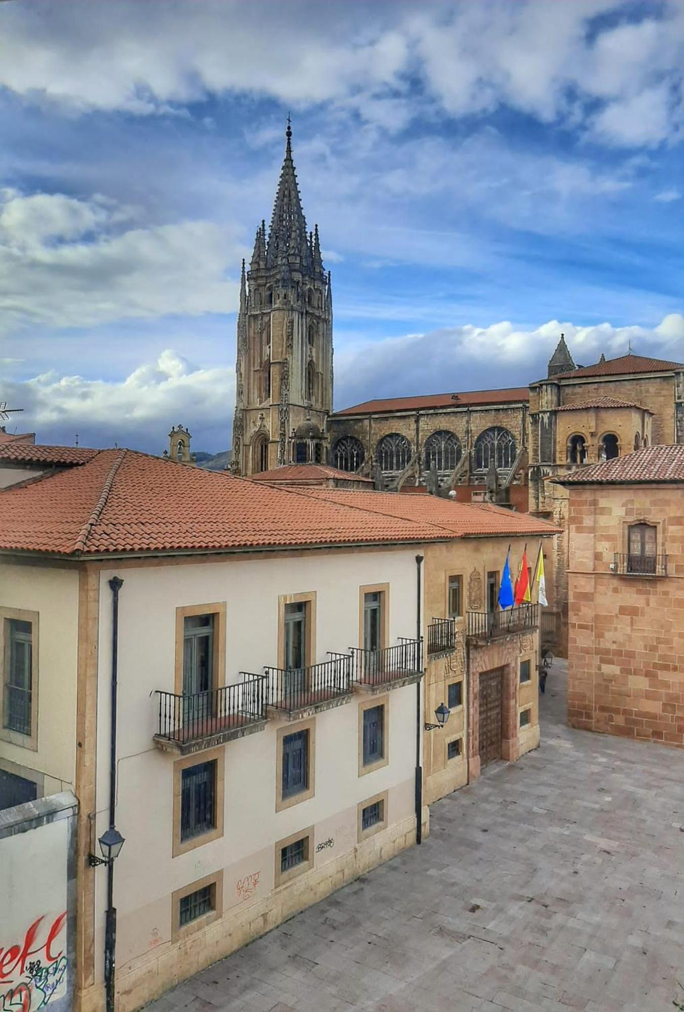 Apartamento Salsipuedes-La Catedral Oviedo Exterior foto
